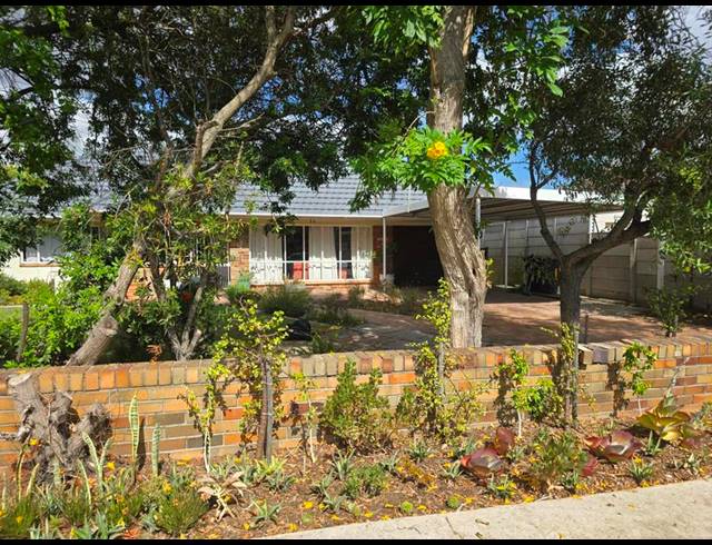 3 BEDROOM HOUSE FOR SALE IN CHRISMAR